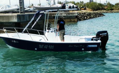 TM-19foot-panga-hull-fishing-boat1.png
