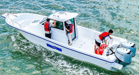 Barco de pesca de 30 p&eacute;s.jpg